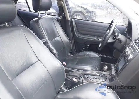 2002 Lexus Is 300 z USA, uszkodzony, nr VIN JTHBD192X20057072